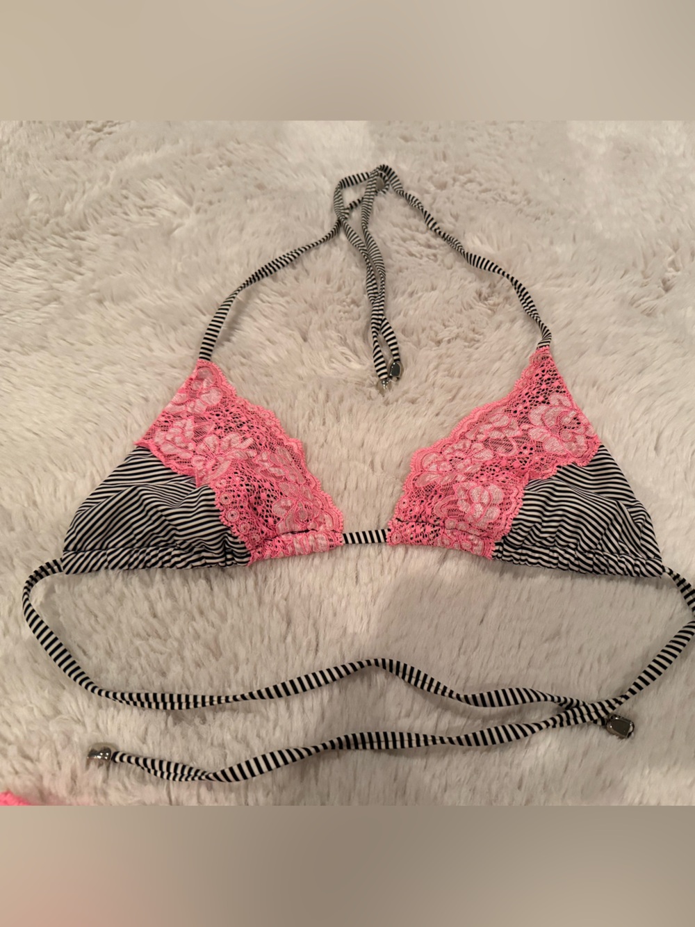 Beach Bunny Pink Lace Triangle Bikini Set - Picture 4 of 8